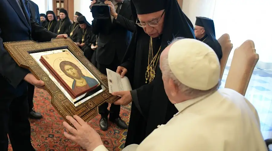 El Papa Francisco pide no olvidar a los cristianos de la “amada y martirizada Siria”